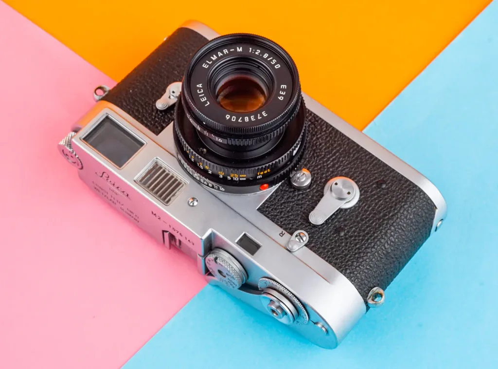 Differences Between Rangefinder Cameras and Digital SLRs