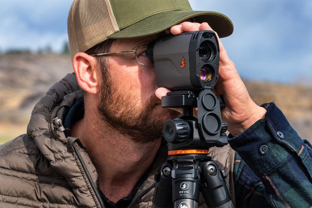 How to Use Binocular Rangefinders: A Comprehensive Guide