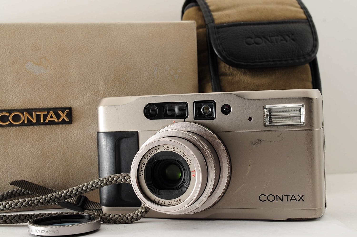 Contax TVS II 35 mm Camera with Carl Zeis Vario Sonnar